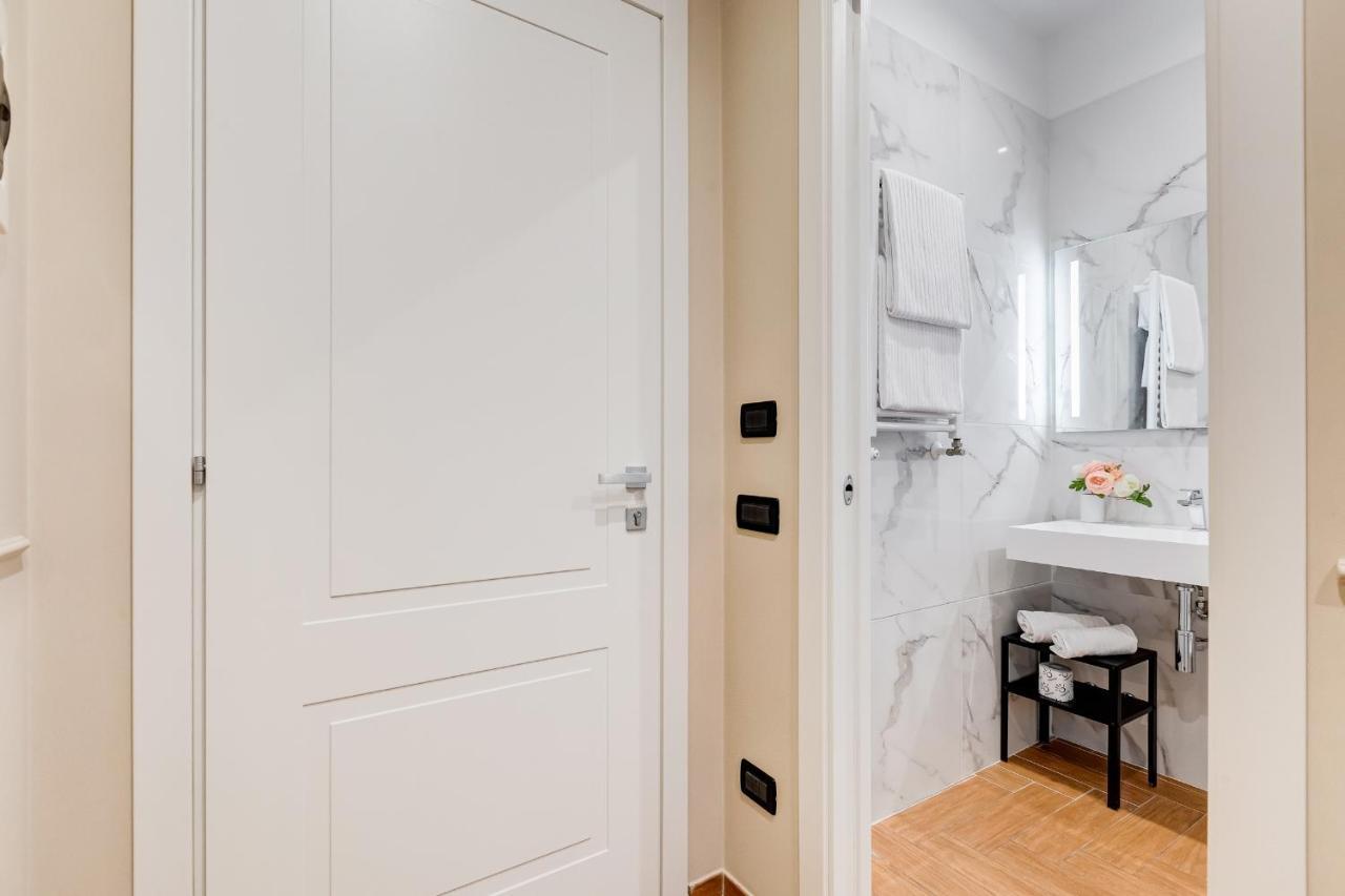 Mellini Palace Suites By Premium Suites Collection Rome Bagian luar foto
