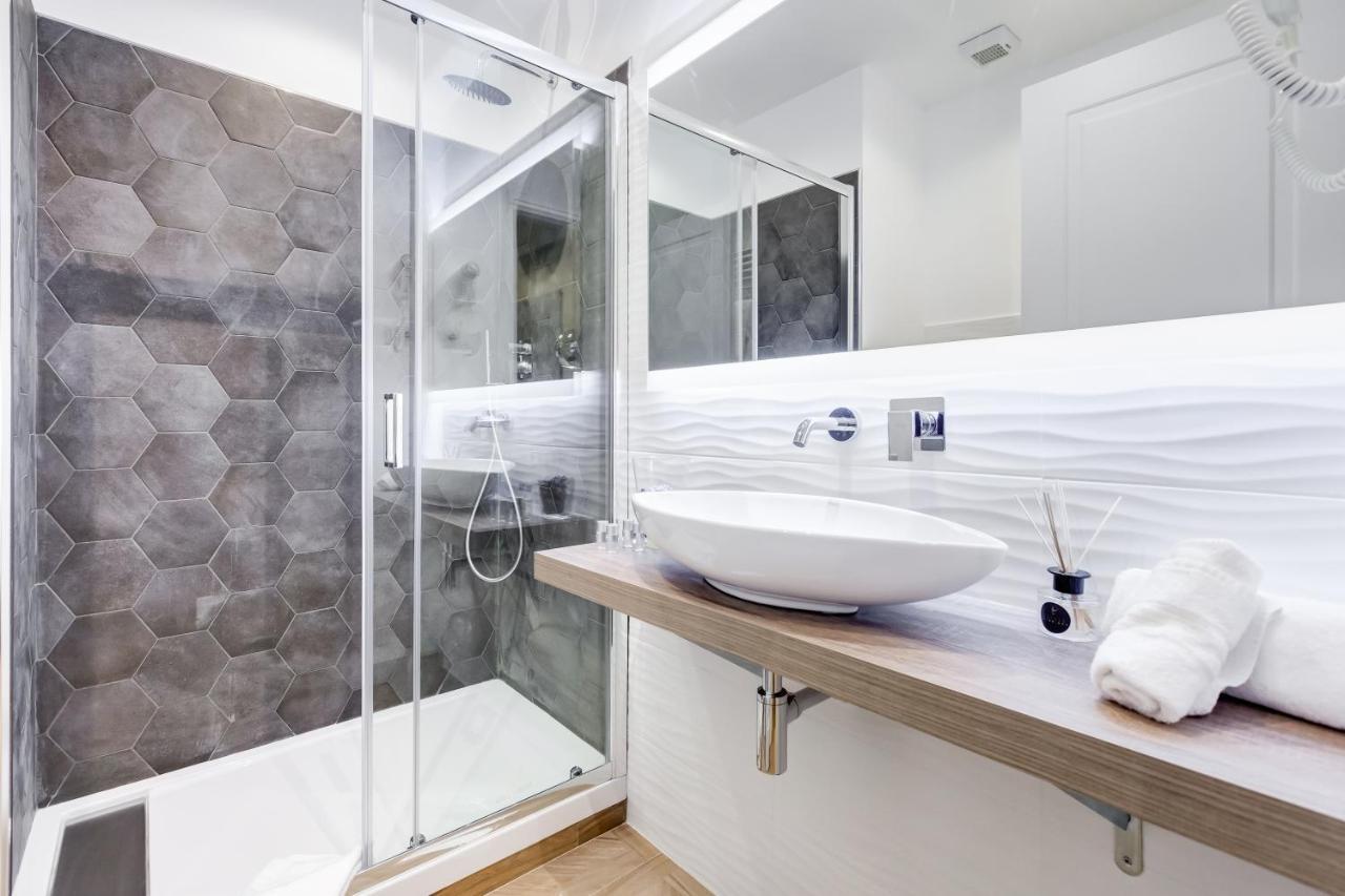 Mellini Palace Suites By Premium Suites Collection Rome Bagian luar foto