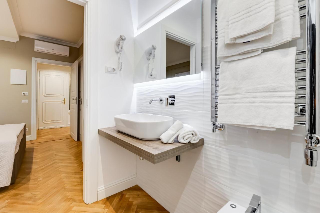 Mellini Palace Suites By Premium Suites Collection Rome Bagian luar foto