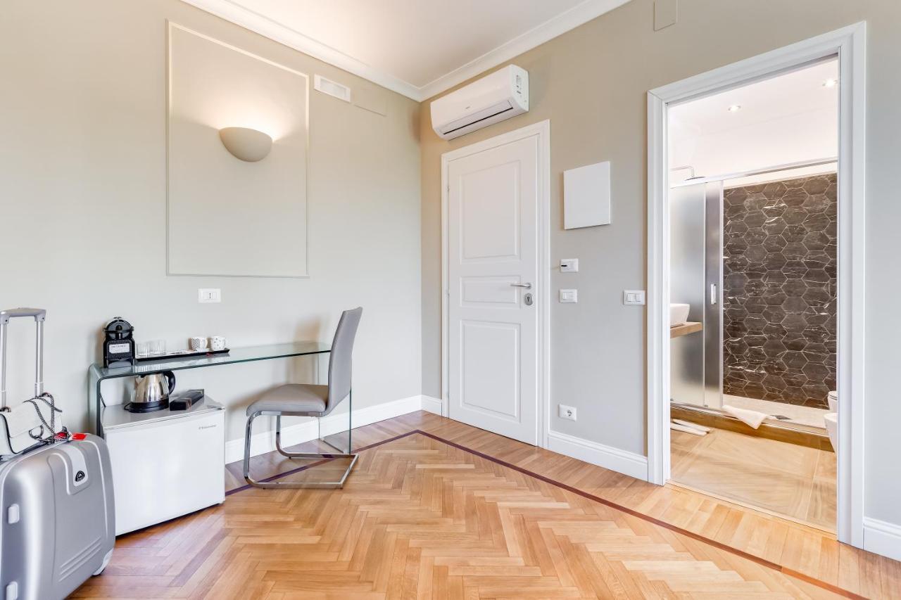 Mellini Palace Suites By Premium Suites Collection Rome Bagian luar foto